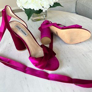 Steve Madden - Velvet vibrant magenta high heels - Size 8
